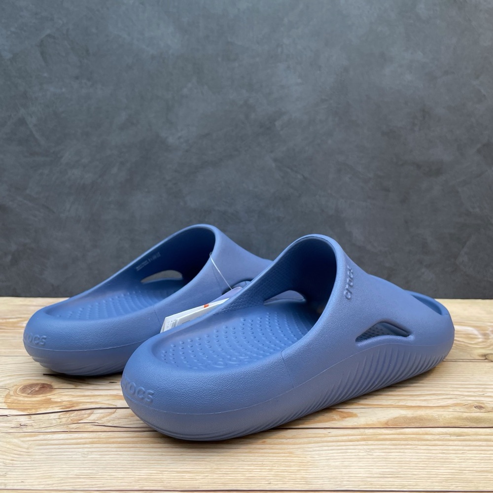 Crocs Mellow Recovery Slide - Picture 10 of 15